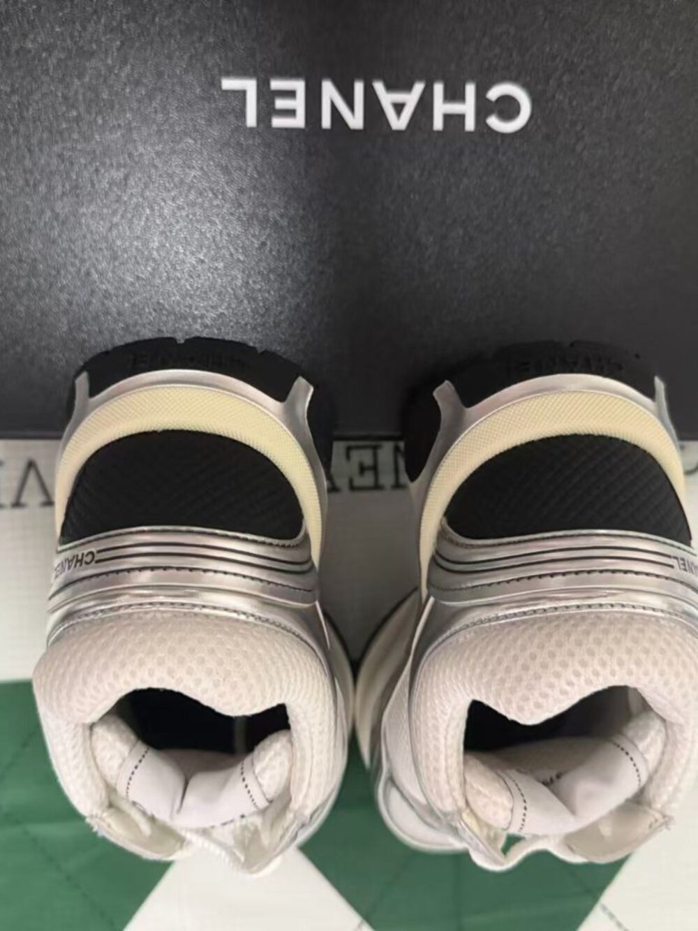 Chanel White Sneakers Sz 39 - Picture 5 of 5